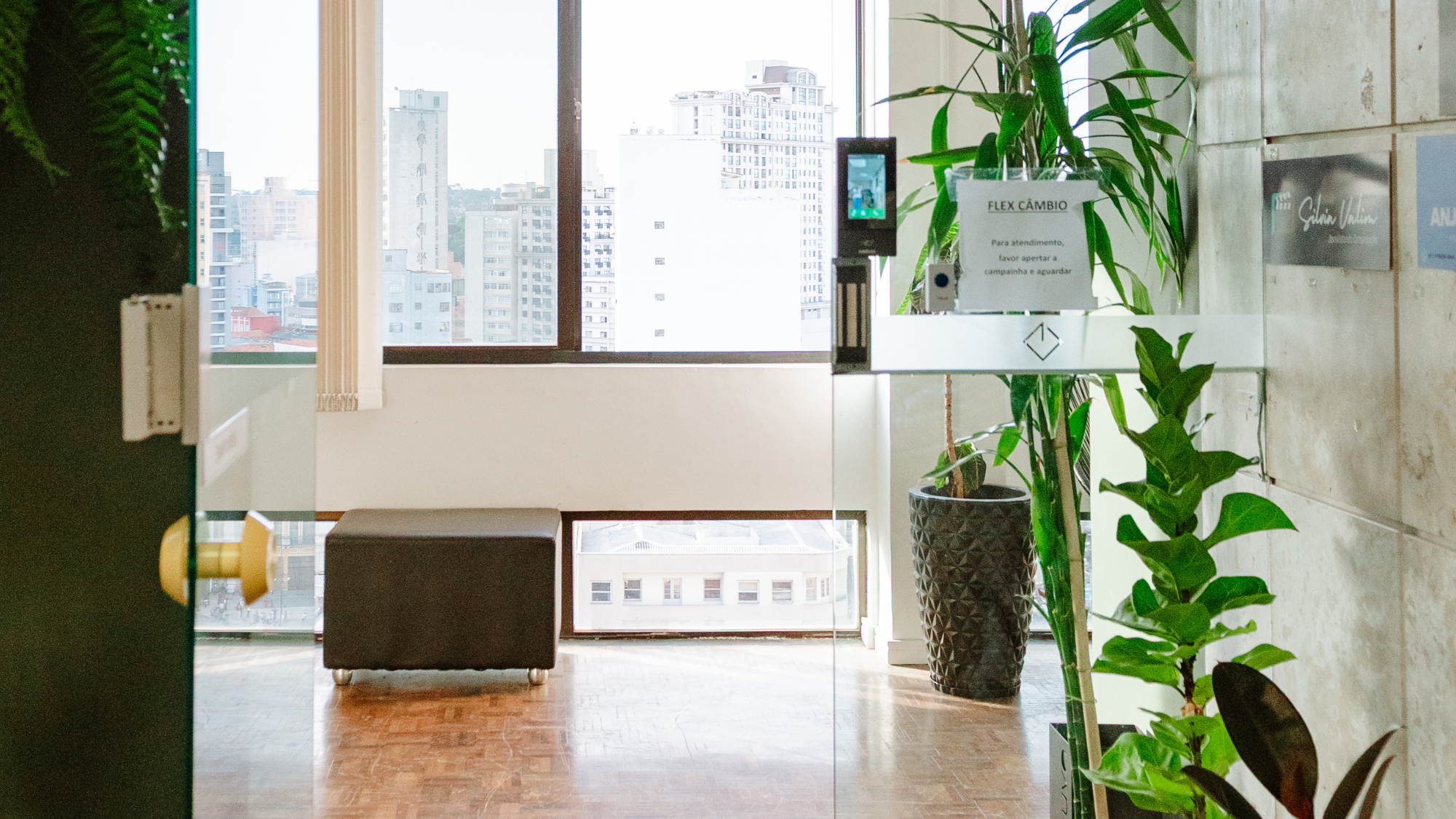 Acesso 24h/7 dias da semana - Coworking Esquina Curitiba - Rua Marechal Deodoro Centro