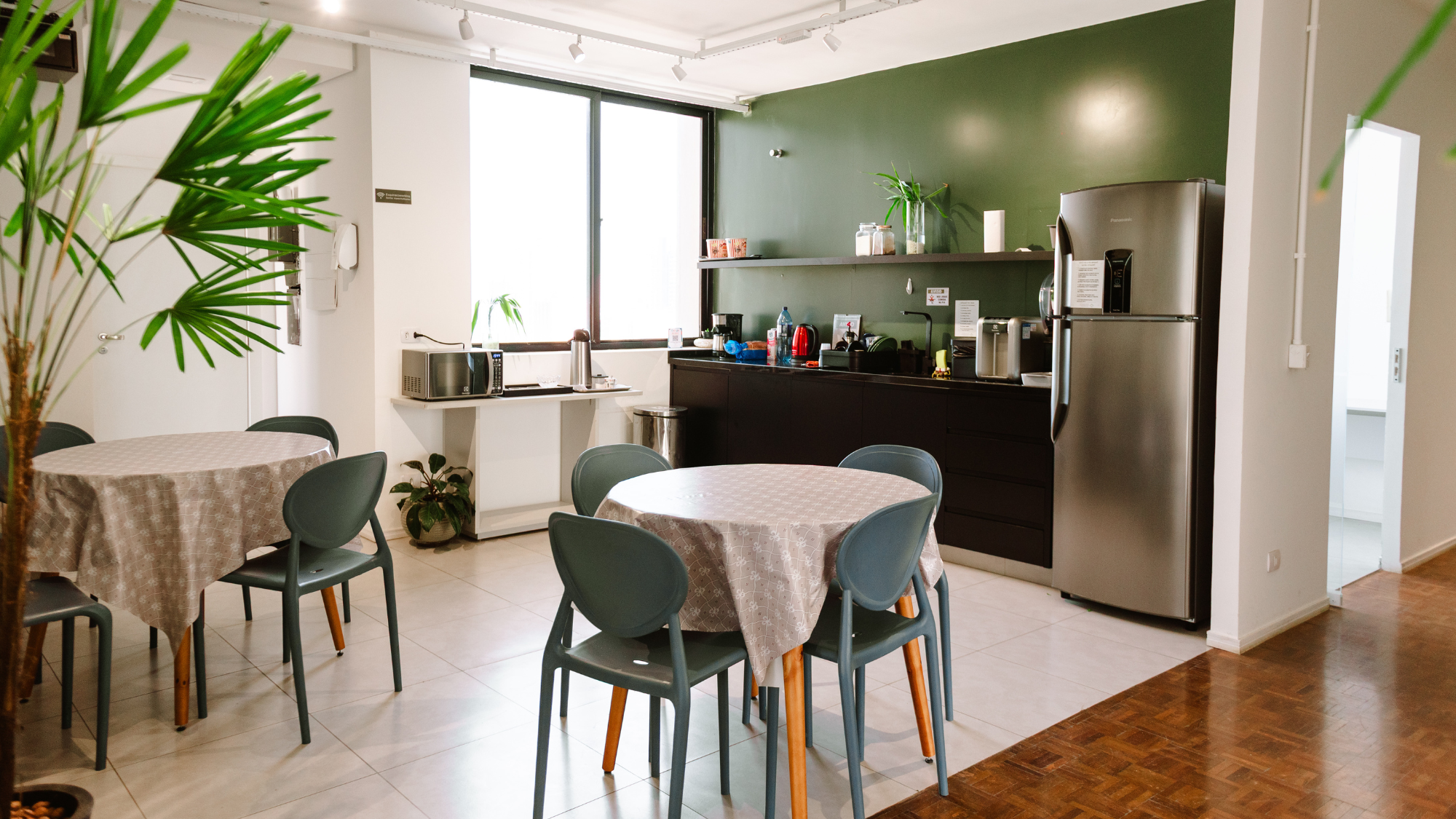 Copa Equipada - Coworking Esquina Curitiba - Rua Marechal Deodoro Centro