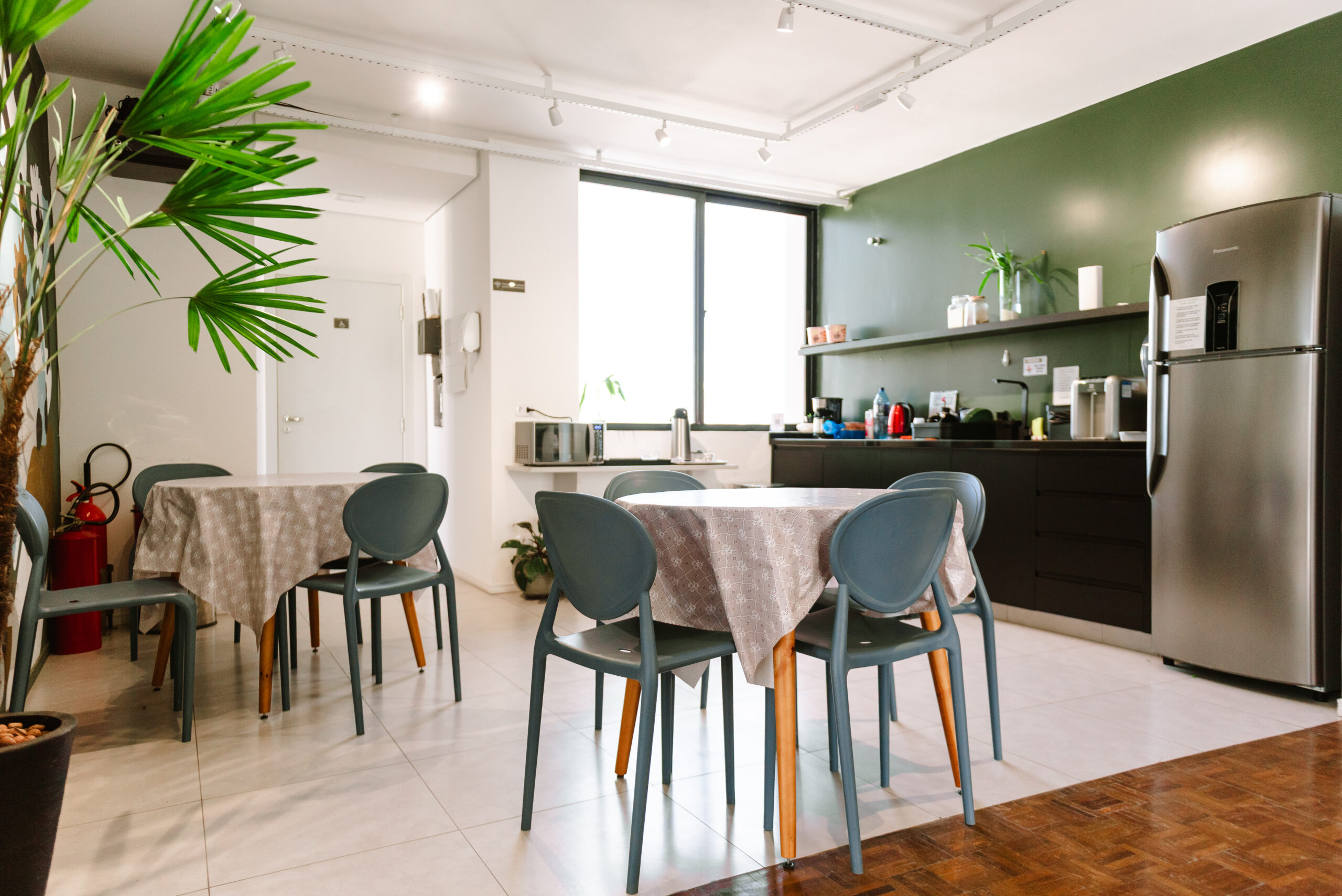 Espaço de coworking no centro de Curitiba: Esquina já está com novas salas prontas